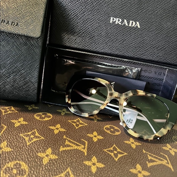 Prada PR 14 Sunglasses - Picture 2 of 7